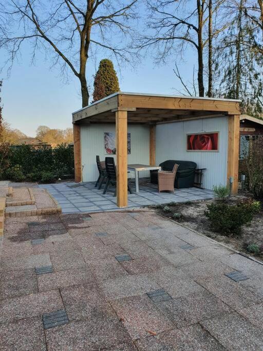Cozy Chalet For 4 Veluwe Putten Zewnętrze zdjęcie